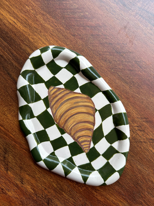 crossiant illusion cloud tray